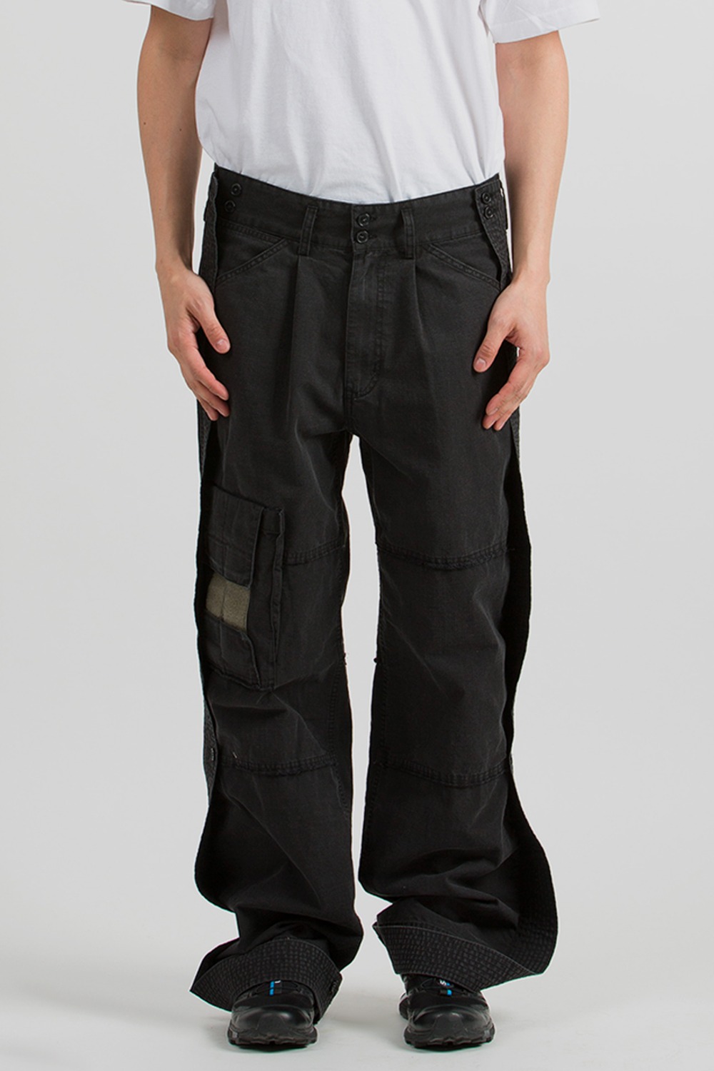 (23SS) BELTED CARGO PANTS	BLACK