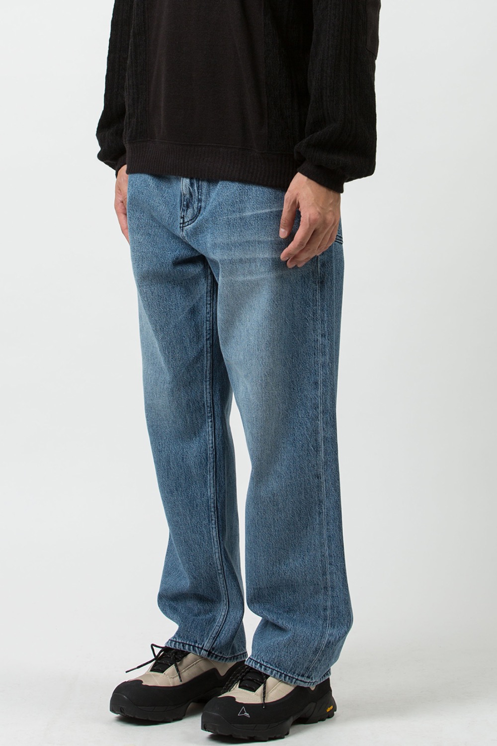 (23FW) ORGANIC COTTON RELAXED DENIM PANTS BLEACHED