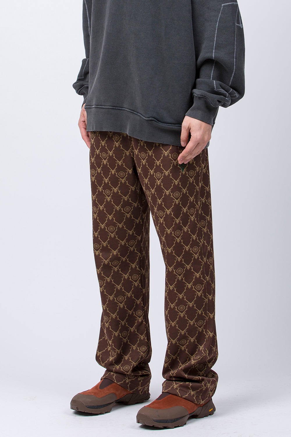 (24SS) TRAINER PANT - POLY JQ. / SKULL&amp;TARGET BROWN